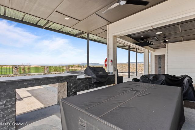 3913 Royal View Street, Las Cruces, NM 88012