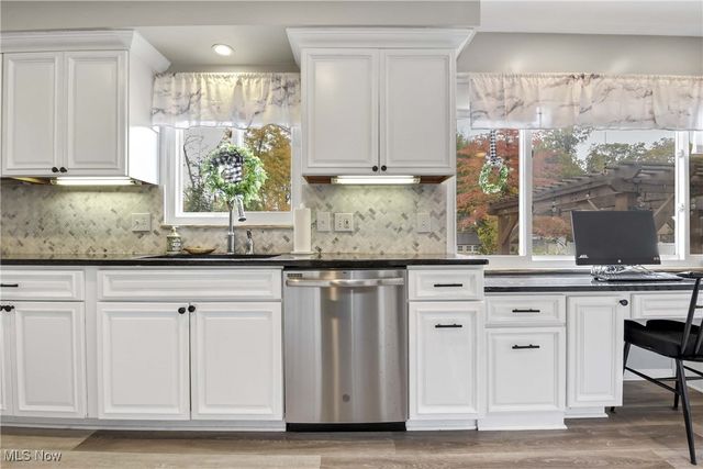 24014 Wolf Road, Bay Village, OH 44140