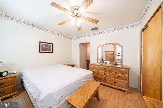 1033 DALY ST, Philadelphia, PA 19148