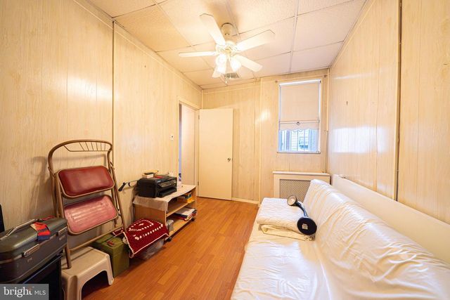 1033 DALY ST, Philadelphia, PA 19148