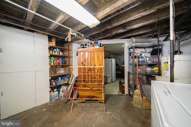1033 DALY ST, Philadelphia, PA 19148