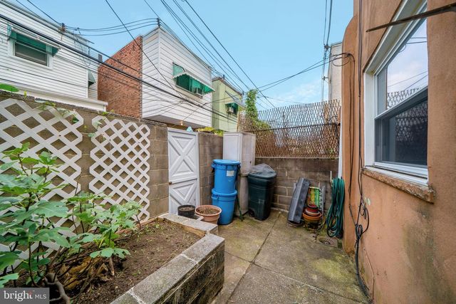 1033 DALY ST, Philadelphia, PA 19148