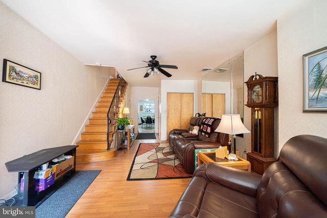 1033 DALY ST, Philadelphia, PA 19148