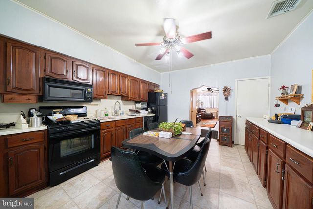 1033 DALY ST, Philadelphia, PA 19148