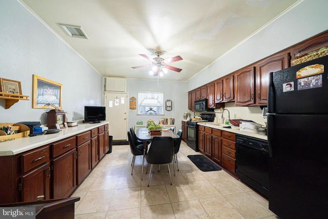 1033 DALY ST, Philadelphia, PA 19148