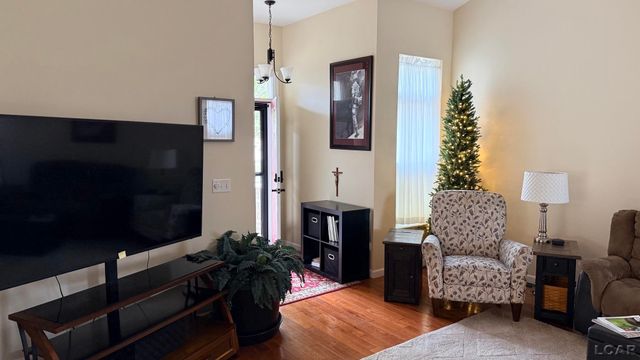 634 Ridge Lane, Tecumseh, MI 49286