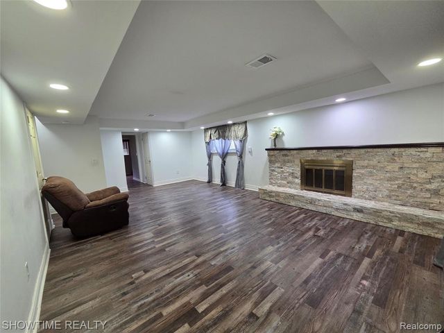 35706 Duke Drive, Sterling Heights, MI 48310