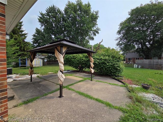 35706 Duke Drive, Sterling Heights, MI 48310