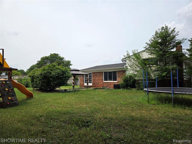 35706 Duke Drive, Sterling Heights, MI 48310