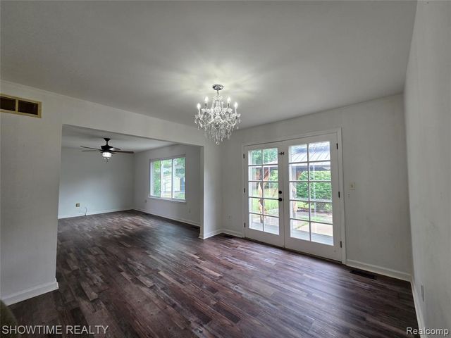 35706 Duke Drive, Sterling Heights, MI 48310