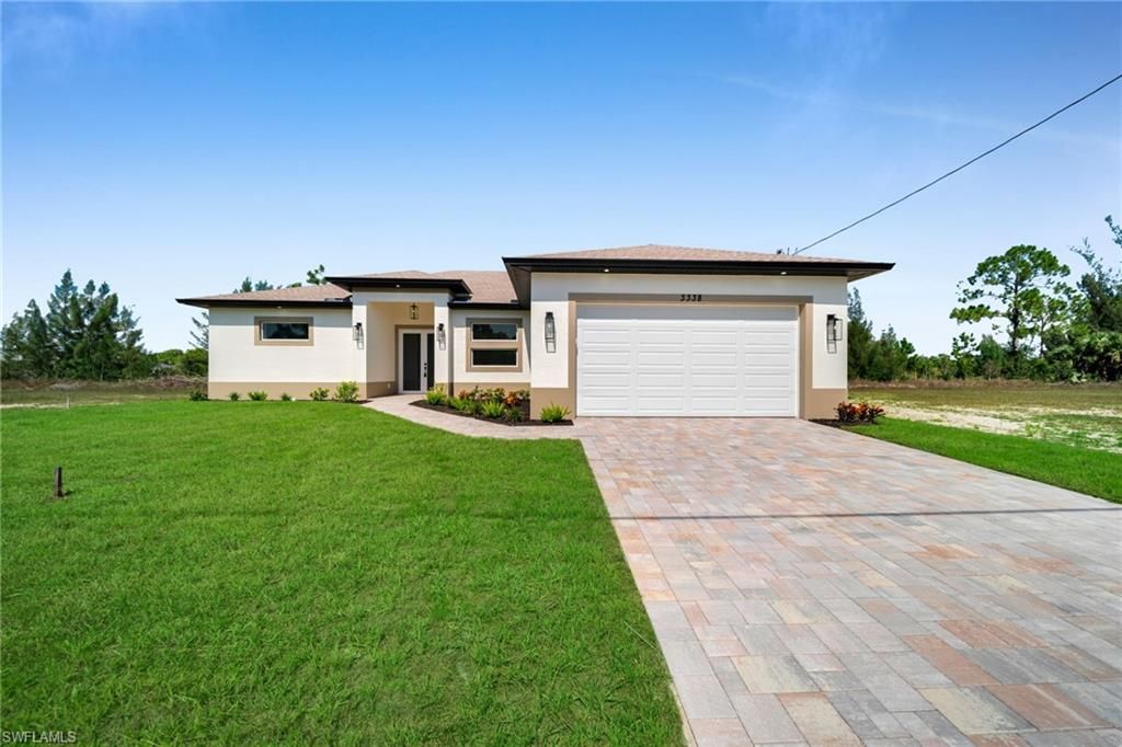 3338 NE 9th PL, CAPE CORAL, FL 33909 — photo 2