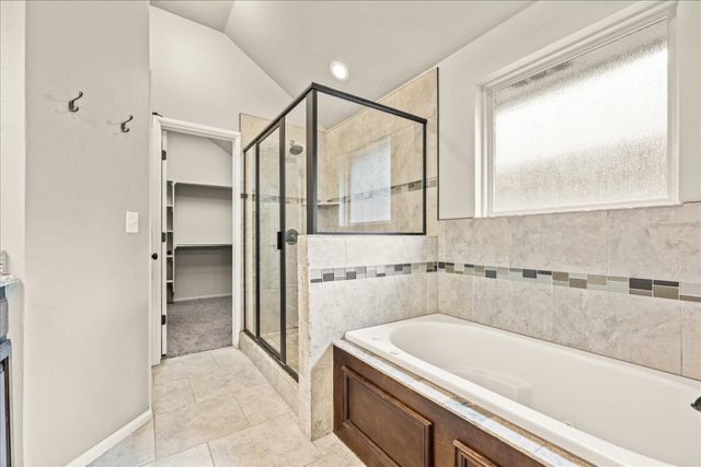 1016 NW 191st Street, Edmond, OK 73012