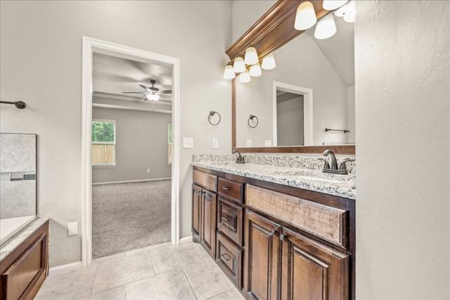 1016 NW 191st Street, Edmond, OK 73012