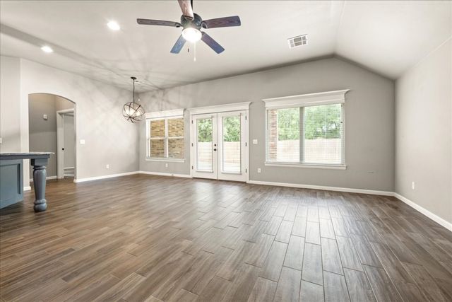 1016 NW 191st Street, Edmond, OK 73012