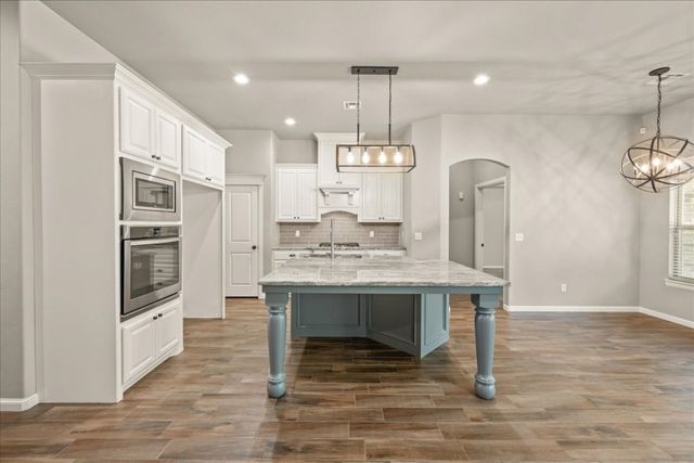 1016 NW 191st Street, Edmond, OK 73012