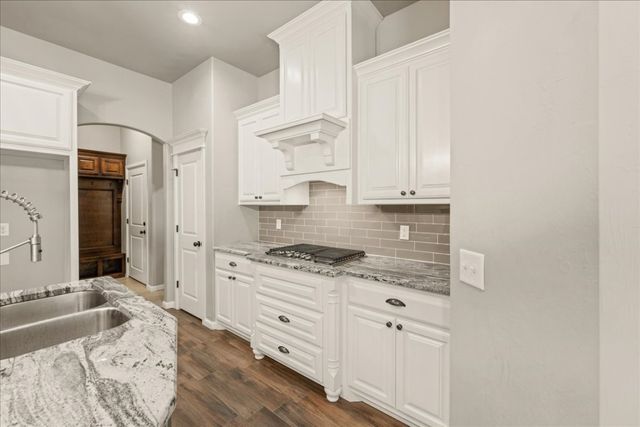 1016 NW 191st Street, Edmond, OK 73012