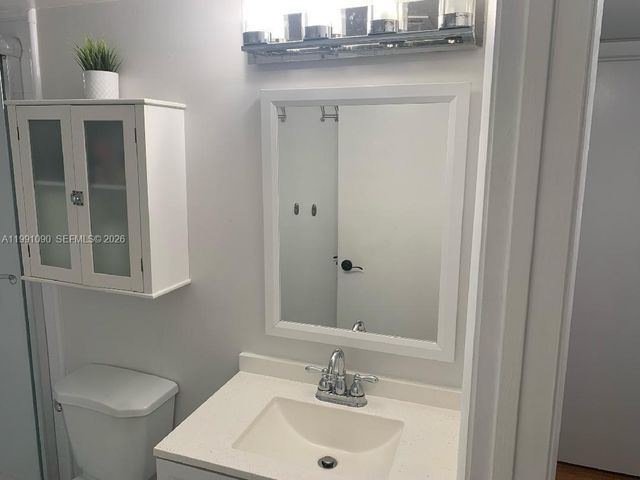 14900 SW 82nd Ter 14-205, Miami, FL 33193