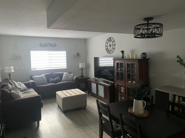 14900 SW 82nd Ter 14-205, Miami, FL 33193