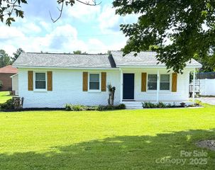 807 Edgehill Drive, Monroe, NC 28110