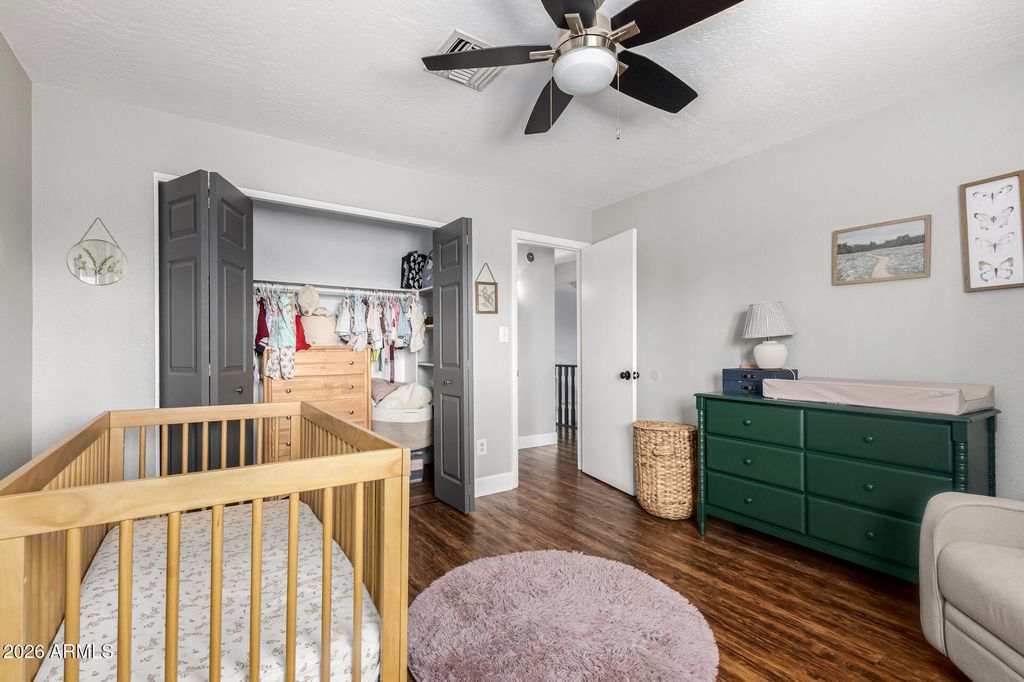 Image 26 of property listing at 1727 S SYCAMORE --, Mesa, AZ 85202