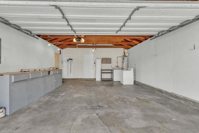 10149 Carreta Dr, Santee, CA 92071