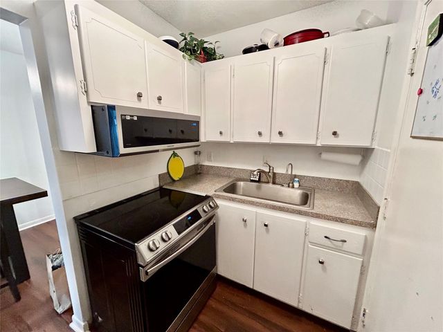 350 S Cypress Rd 521, Pompano Beach, FL 33060