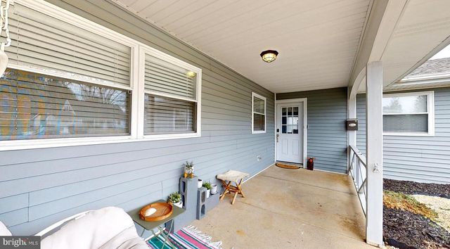 35 GLOBE LN, Willingboro, NJ 08046