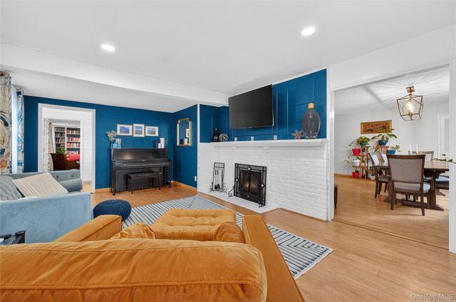 22 Blossom Hill Drive, Marlboro, NY 12542