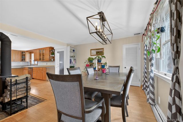 22 Blossom Hill Drive, Marlboro, NY 12542