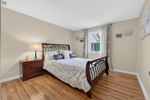 22 Blossom Hill Drive, Marlboro, NY 12542