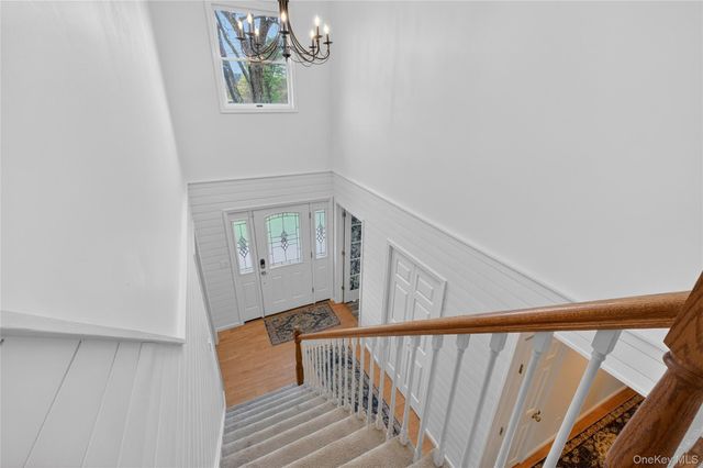 22 Blossom Hill Drive, Marlboro, NY 12542