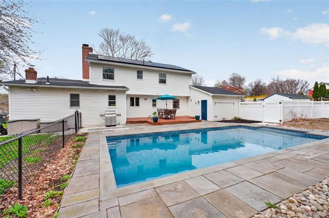 22 Blossom Hill Drive, Marlboro, NY 12542