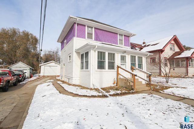 1112 W 8th St Street, Sioux Falls, SD 57104