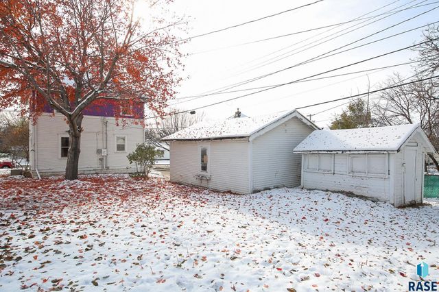 1112 W 8th St Street, Sioux Falls, SD 57104