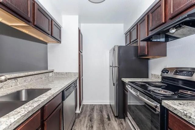 4400 Memorial Drive 29-1198, Houston, TX 77007