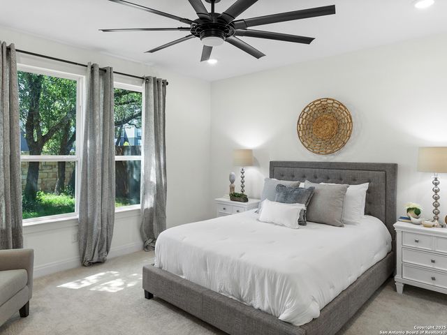 125 Slenderleaf, Marble Falls, TX 78654