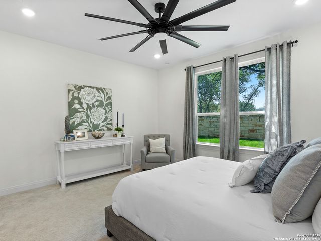 125 Slenderleaf, Marble Falls, TX 78654