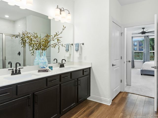 125 Slenderleaf, Marble Falls, TX 78654