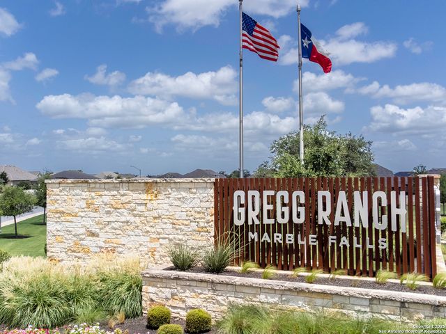 125 Slenderleaf, Marble Falls, TX 78654