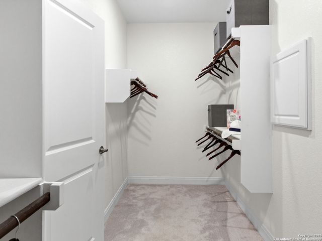 125 Slenderleaf, Marble Falls, TX 78654