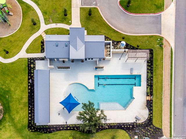 125 Slenderleaf, Marble Falls, TX 78654