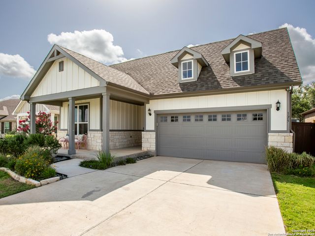 125 Slenderleaf, Marble Falls, TX 78654