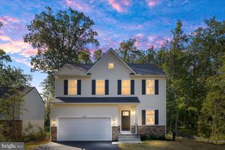327 YORKTOWN BLVD, Locust Grove, VA 22508