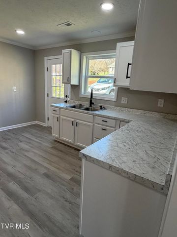 1000 Grindstaff Avenue, Elizabethton, TN 37643