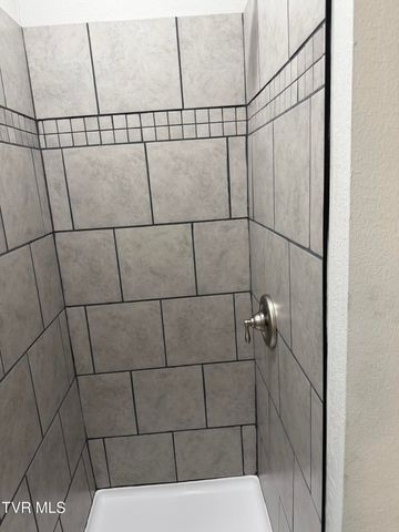 1000 Grindstaff Avenue, Elizabethton, TN 37643