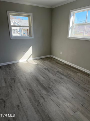 1000 Grindstaff Avenue, Elizabethton, TN 37643