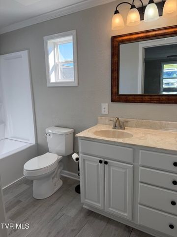 1000 Grindstaff Avenue, Elizabethton, TN 37643