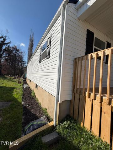 1000 Grindstaff Avenue, Elizabethton, TN 37643