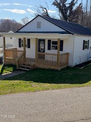 1000 Grindstaff Avenue, Elizabethton, TN 37643