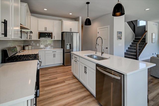 6607 Grouse Woods Road, Deforest, WI 53532